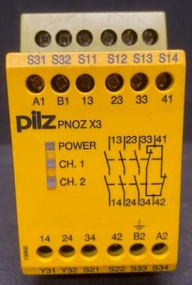 Relè Di Sicurezza Pilz PNOZX3 – 24V AC/DC, 35 MA, Nuovo In Plastica, Per Automazione Industriale